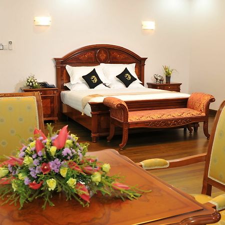 יאנגון Palm Spring Resort מראה חיצוני תמונה