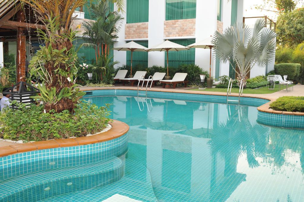 יאנגון Palm Spring Resort מראה חיצוני תמונה