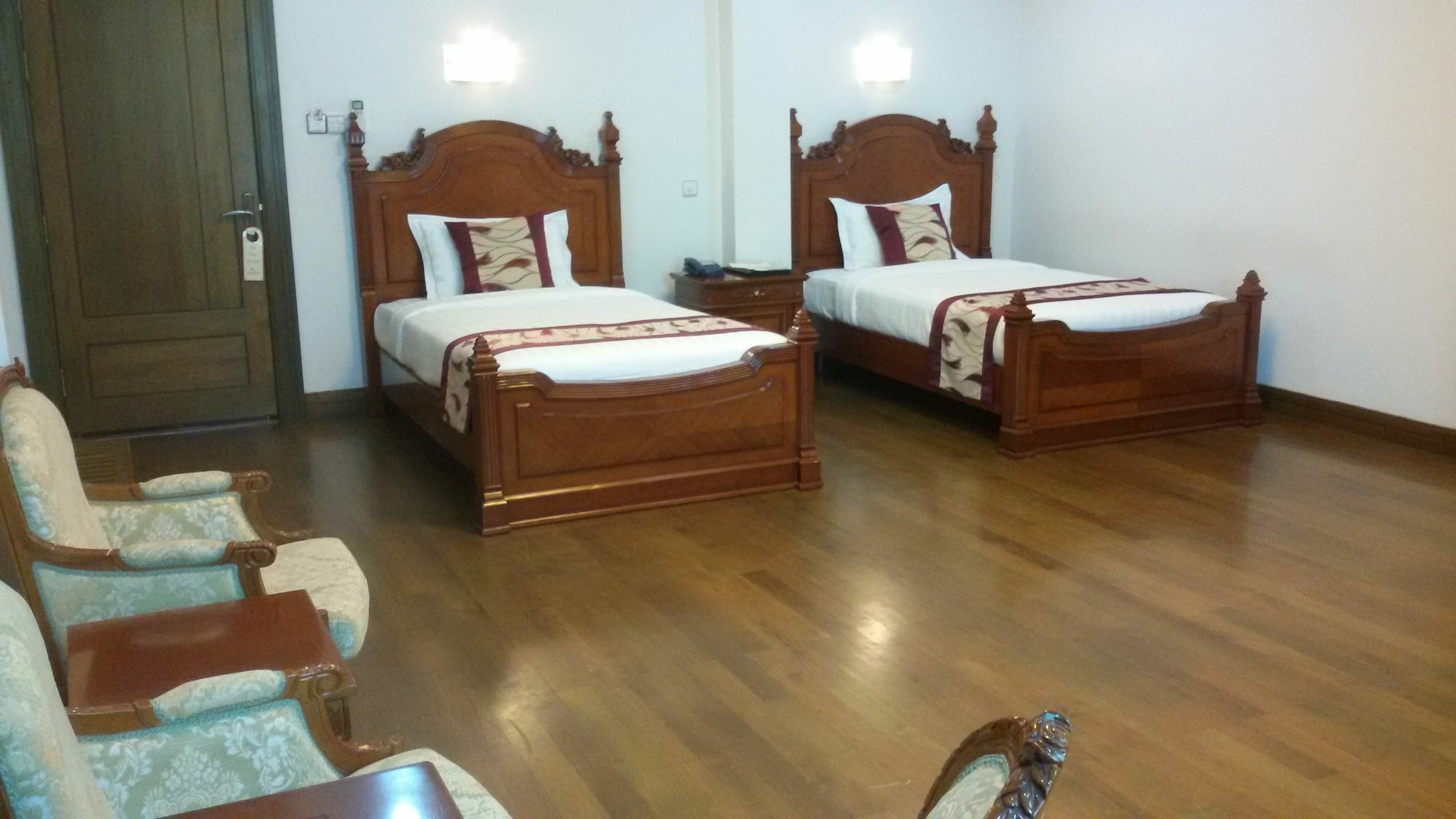 יאנגון Palm Spring Resort מראה חיצוני תמונה